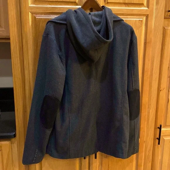 Buckle Black coat - Picture 3 of 8